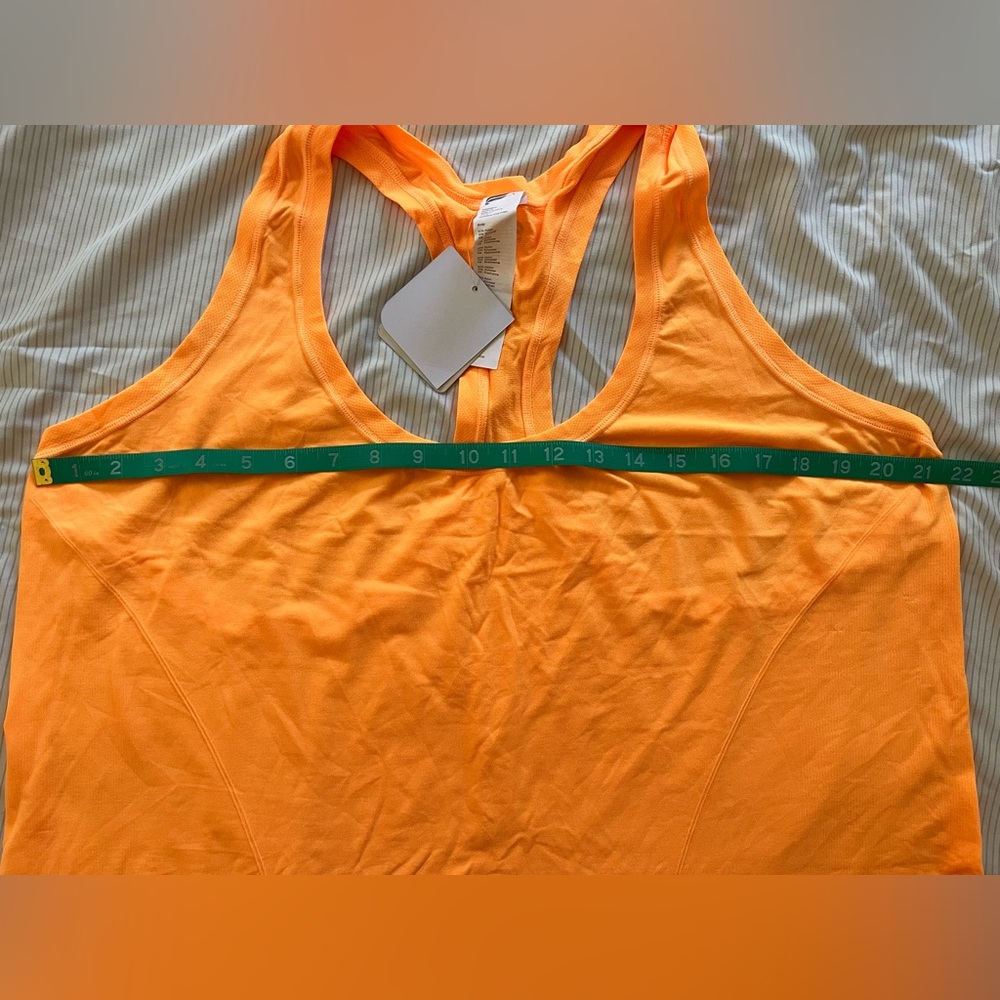 Fabletics Feather Tech+ Racerback Tank - Picture 4 of 7